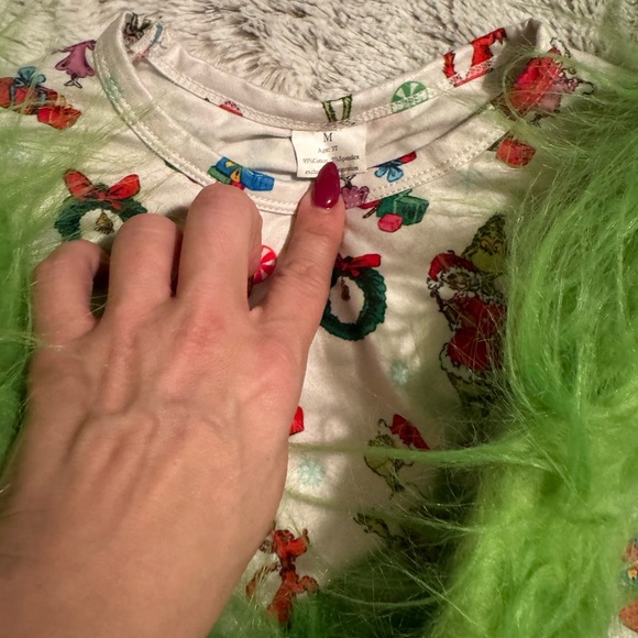 Adorable girls grinch outfit - Picture 4 of 5